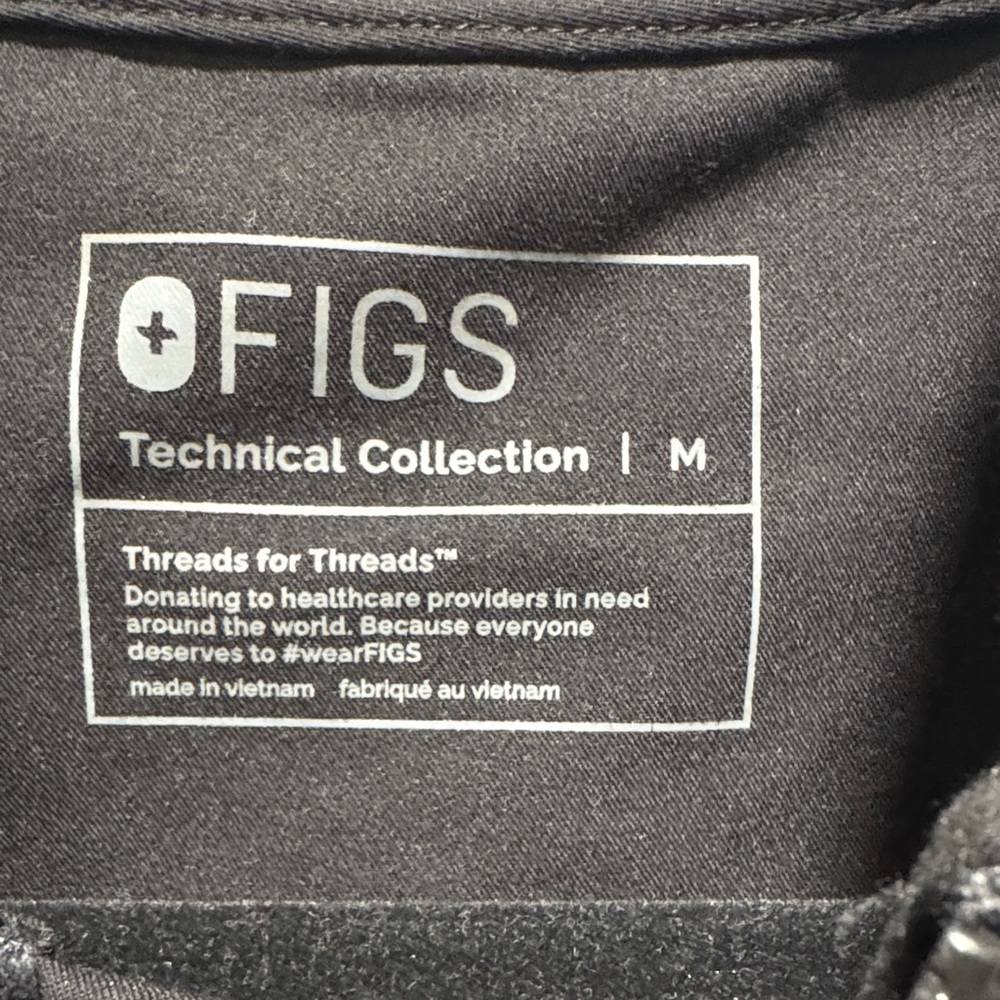 Figs Classic Black Scrub Jacket - Picture 2 of 2